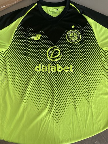 Celtic bumble bee shirt - celtic,